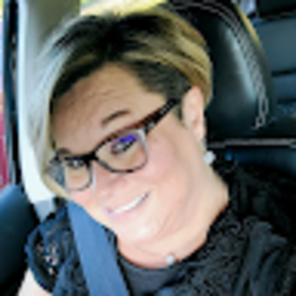 Meet your Posher, April